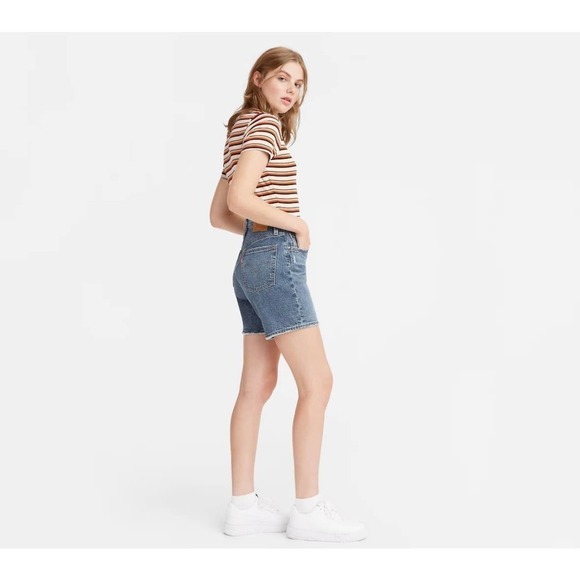 Levi’s premium mid length classic shorts women’s size 29 - Picture 1 of 8